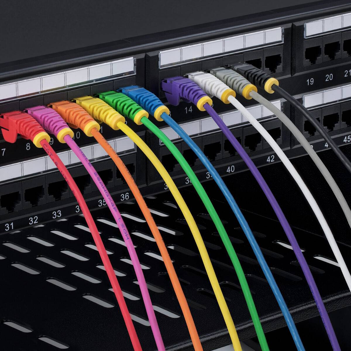 Cable RJ45 Categoría 6 UTP Rígido Startech N6PAT5MRDS Rojo 5 m