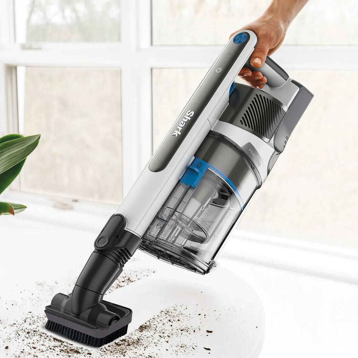 Aspirador Escoba Shark IZ380EUT