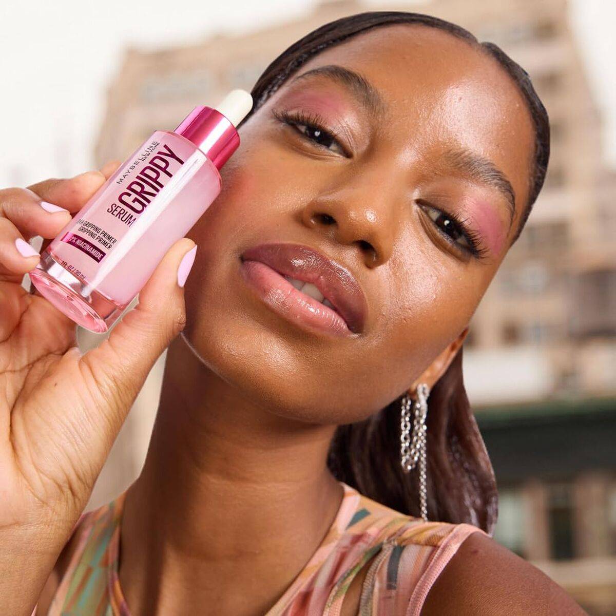 Base de Maquillaje Cremosa Maybelline GRIPPY 30 ml