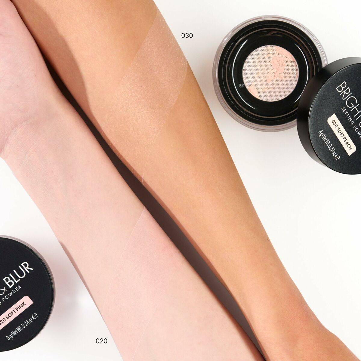 Polvos Fijadores de Maquillaje Catrice BRIGHT & BLUR Nº 030-Soft Peach 8 g