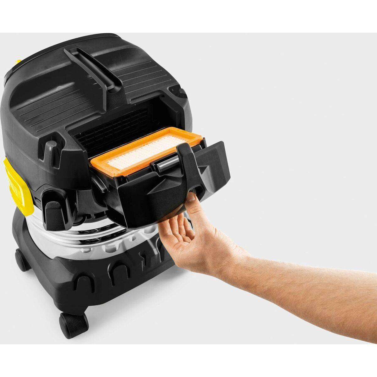 Aspirador Kärcher WD4 S