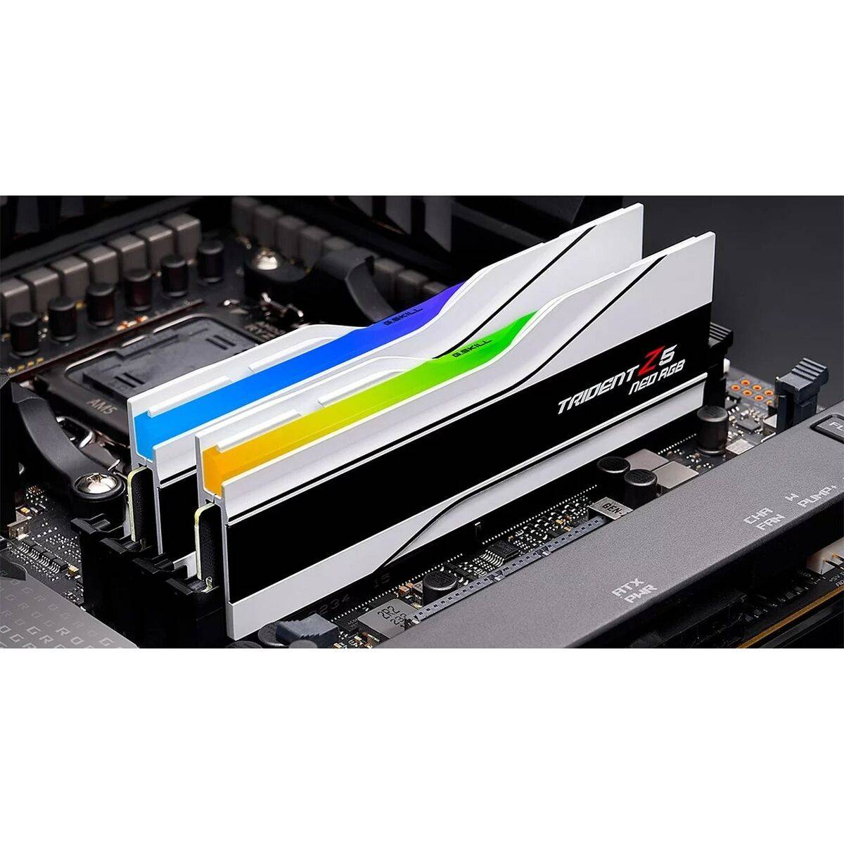 Memoria RAM GSKILL F5-6400J3039G16GX2-TZ5NRW 32 GB DDR5 6400 MHz cl30