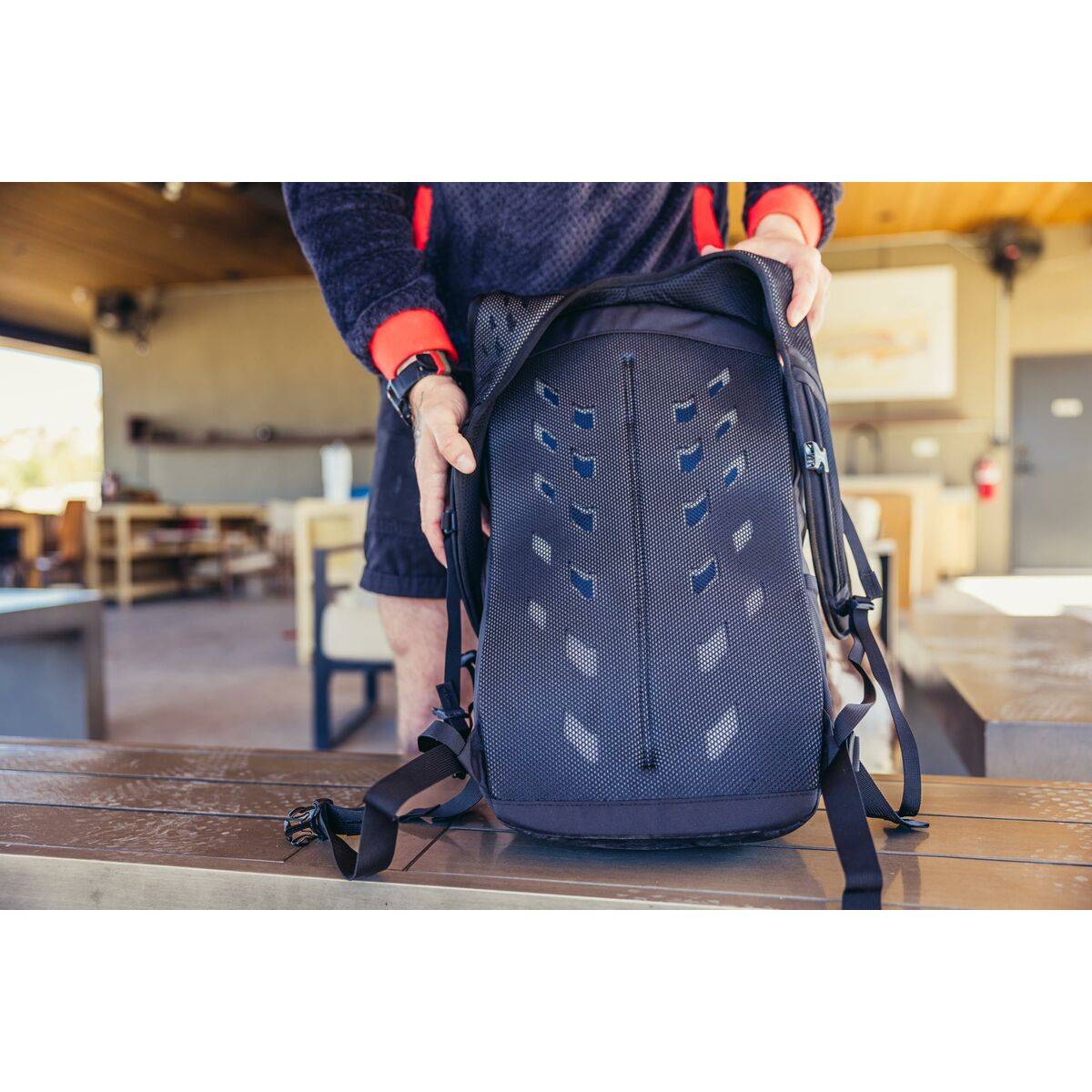 Mochila Deportiva Gregory 153034-8885 Granate 28 L