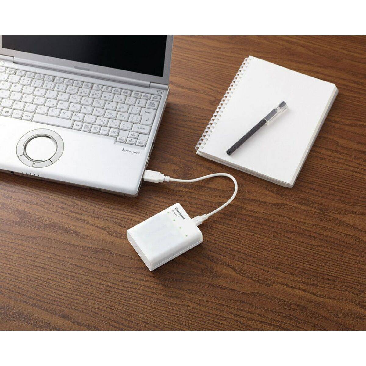 Cargador de Pilas Panasonic K-KJ87MCD40USB