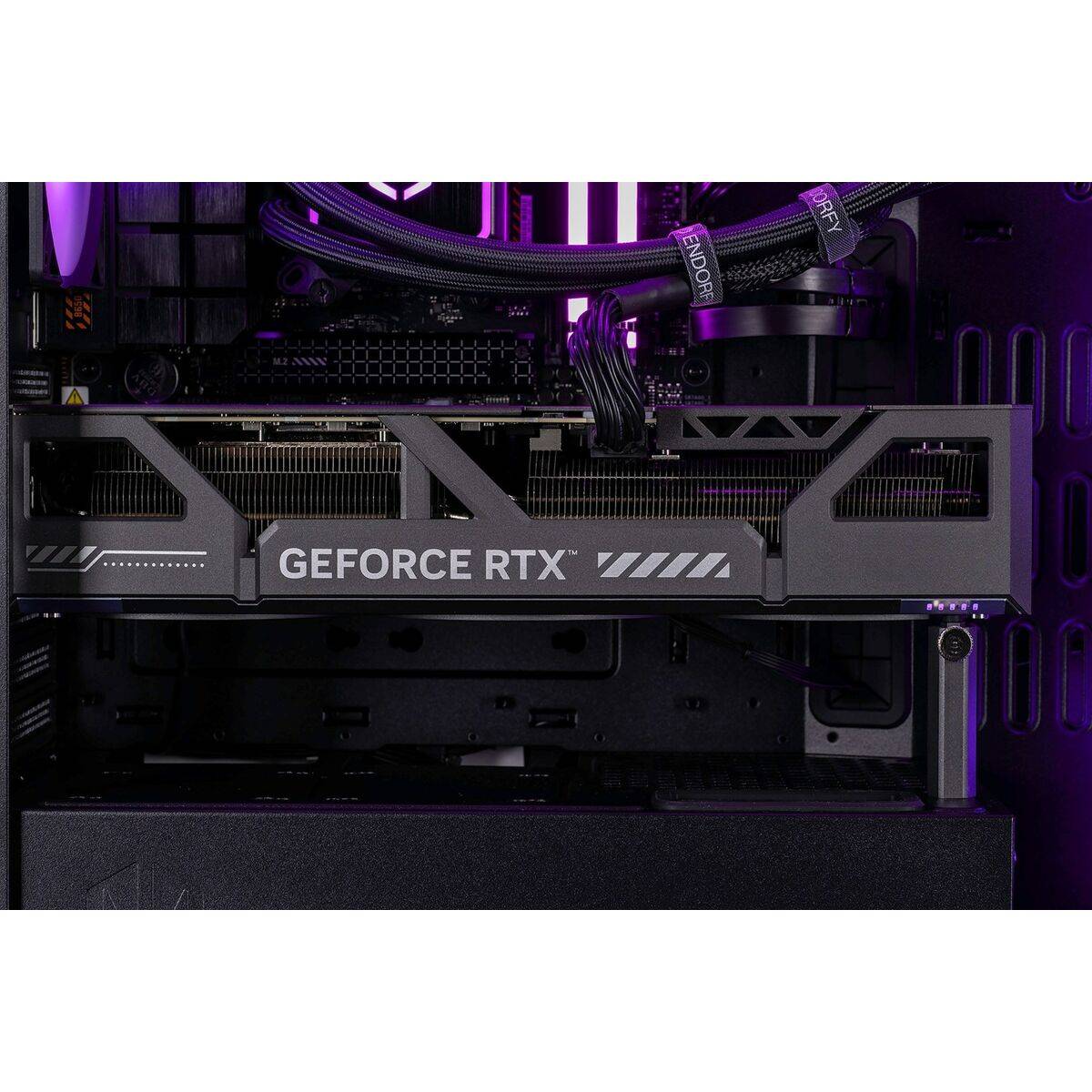 PC de Sobremesa Actina 32 GB RAM 2 TB SSD AMD Ryzen 7 9800X3D