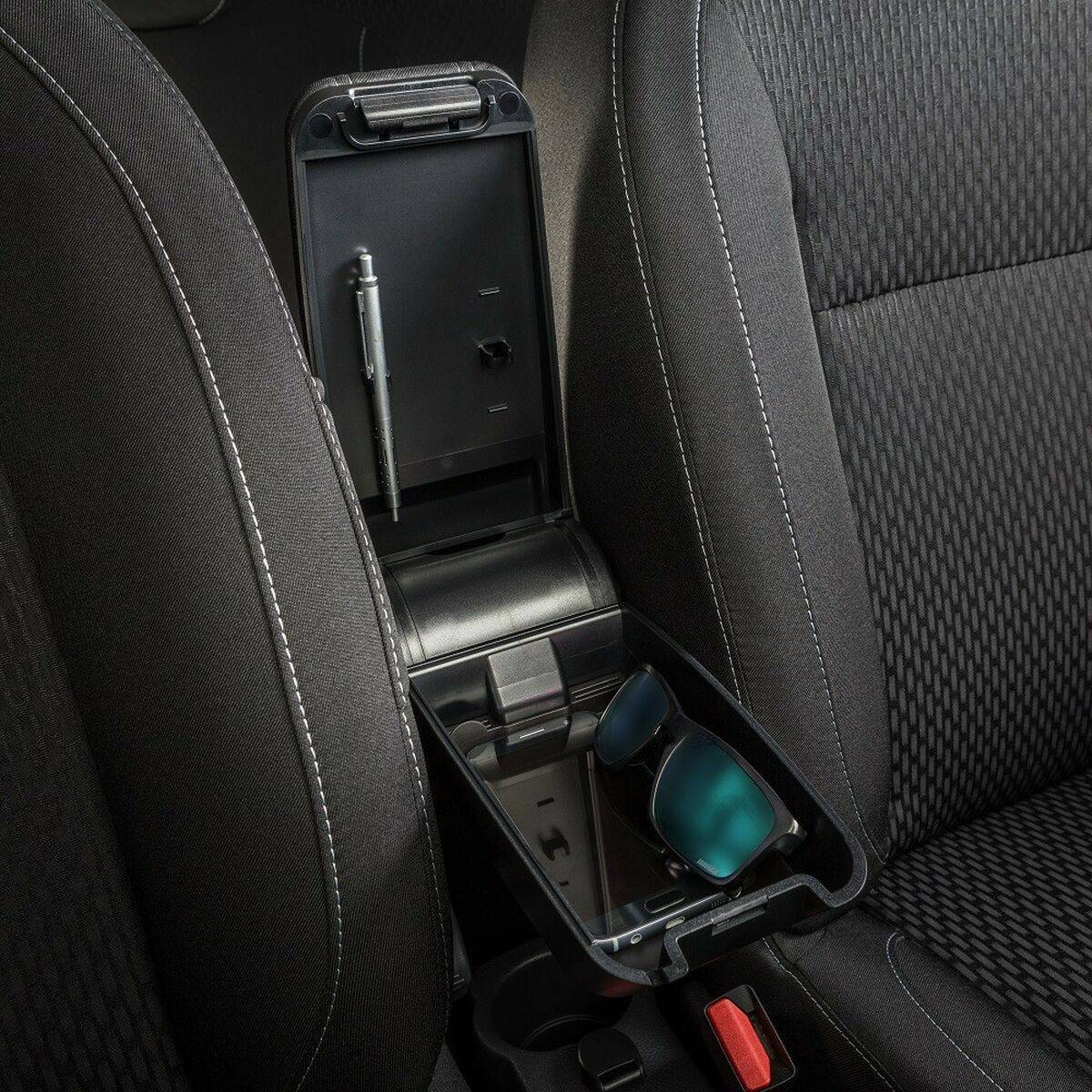 Apoyabrazos Armster V01482 Cuero ecológico Renault Express Van 2021