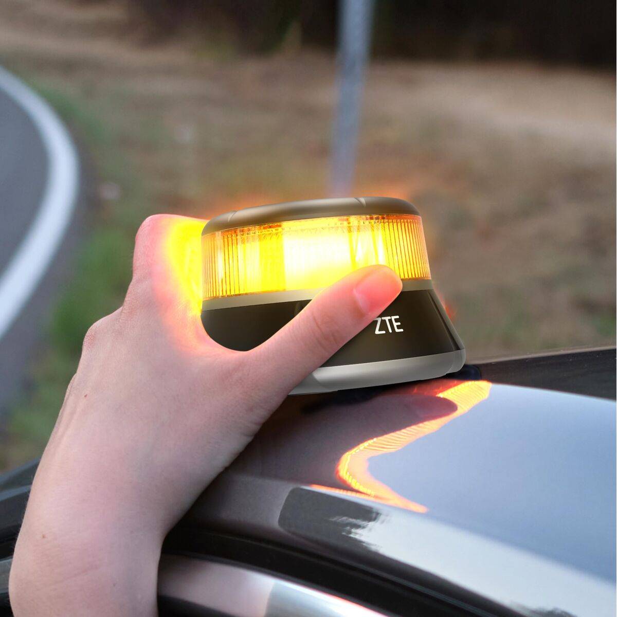 Baliza de Emergencia V16 conectada DGT 3.0 ZTE E1