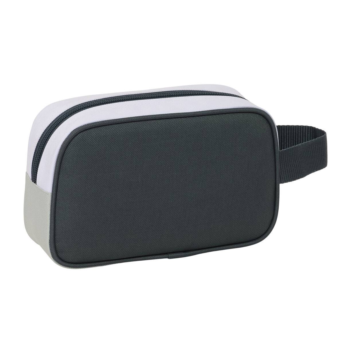 Neceser de Viaje Real Madrid C.F. Blanco Deportivo 22 x 13.5 x 8 cm