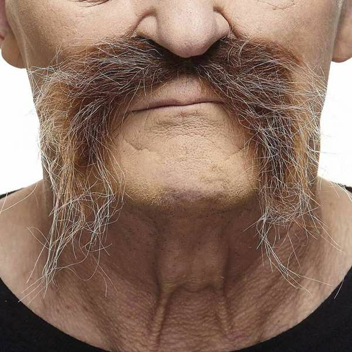 Bigote My Other Me Marrón