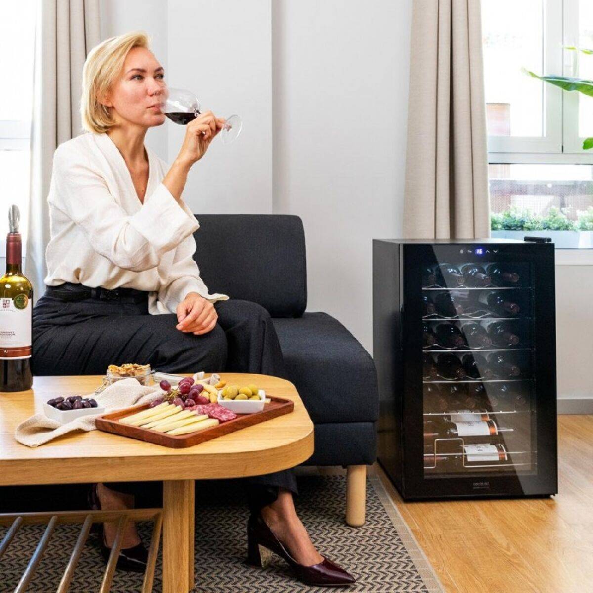 Vinoteca Cecotec GrandSommelier 2450 Negro