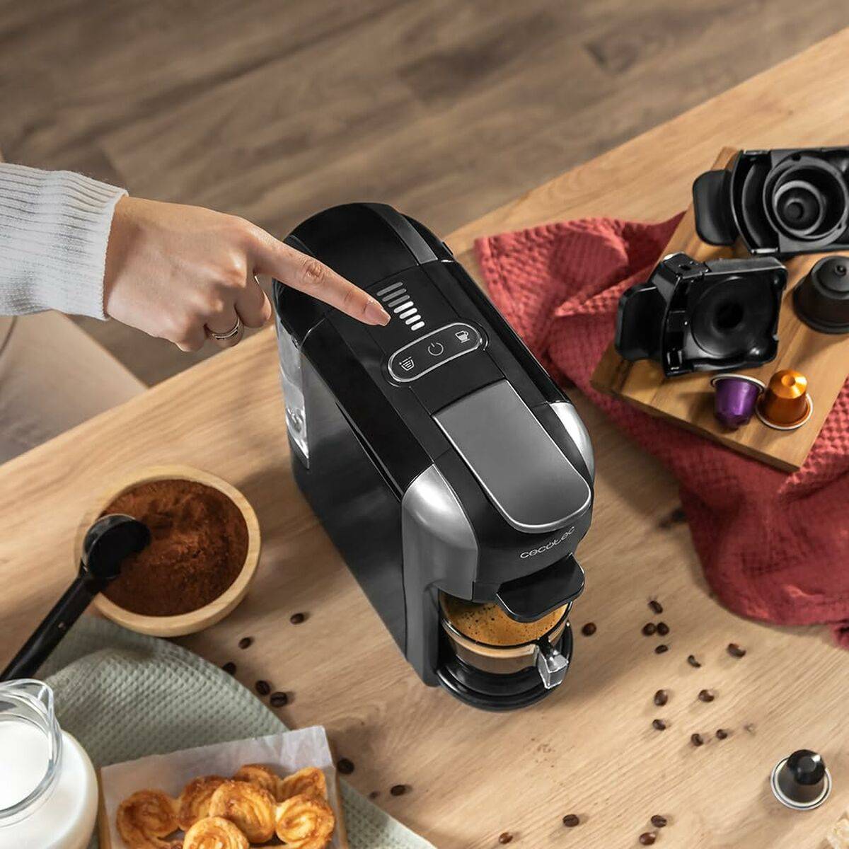 Cafetera de Cápsulas Cecotec FreeStyle Compact 1450 W Negro 19 bar 600 ml