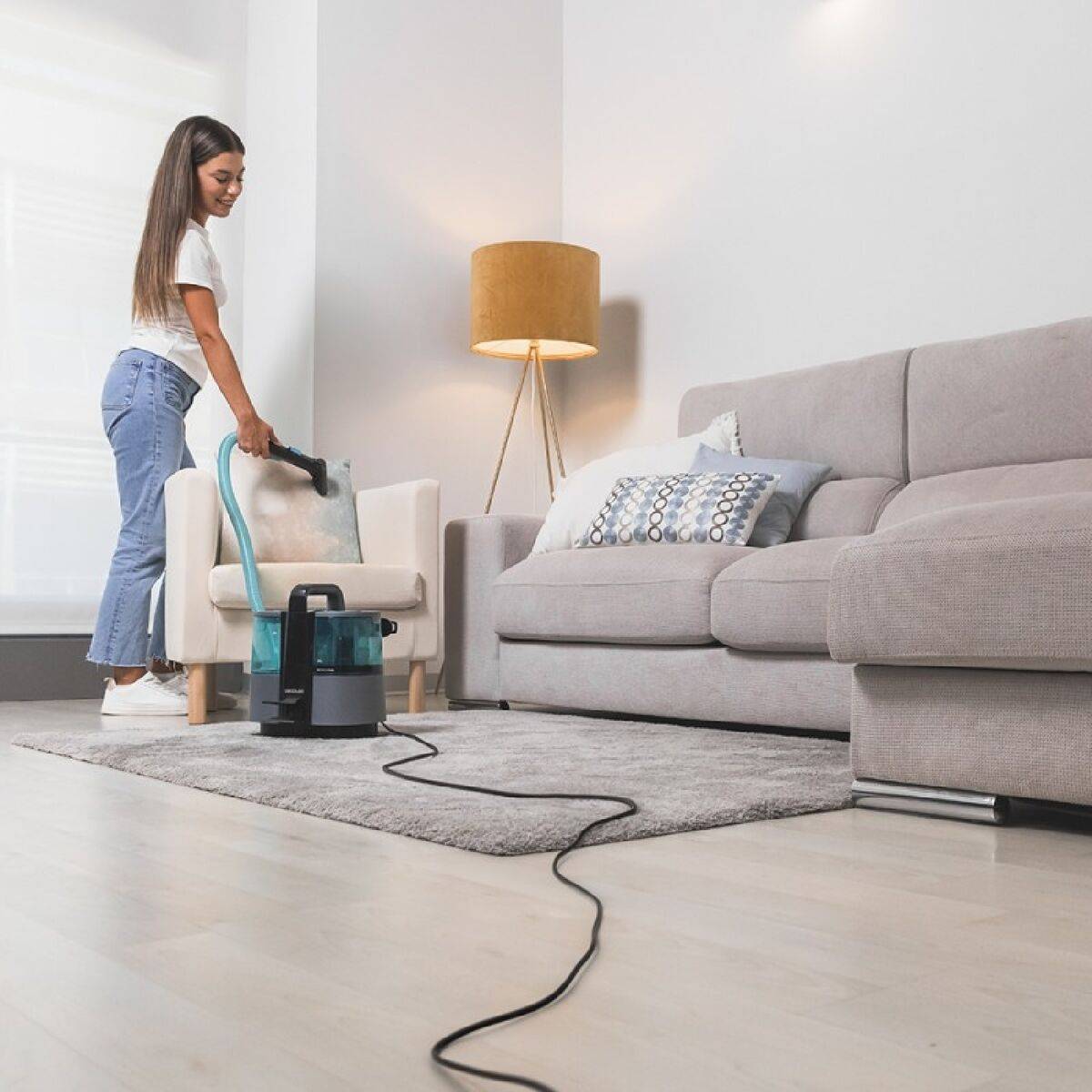 Aspirador para tapicería y alfombras Cecotec Conga 4000 Carpet&Spot Clean XL Advance