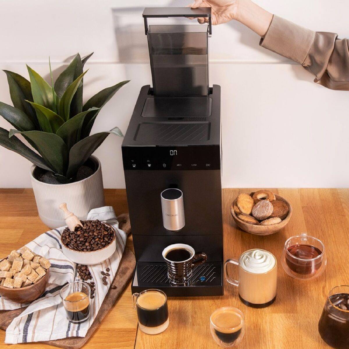 Cecotec Cafetera Superautomática Cremmaet Compact 19 bar 1350W molinillo pantalla táctil negro