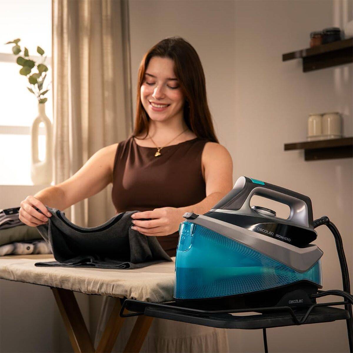 Cecotec Centro de Planchado IronHero H-2800 2800W 6 BAR 1,5L Cerámica Autoapagado