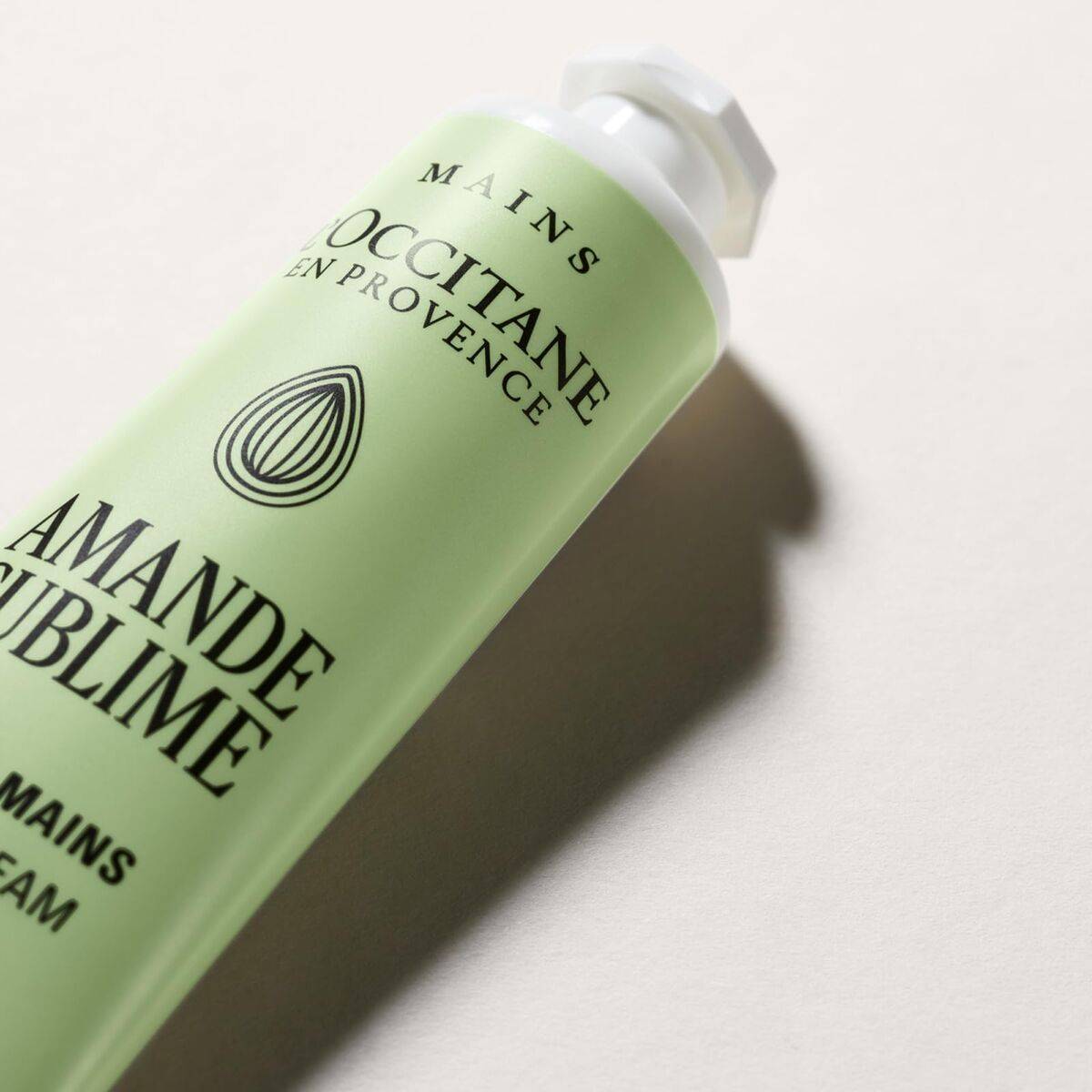 Crema de Pies Hidratante L'Occitane En Provence AMANDE SUBLIME 30 ml 3
